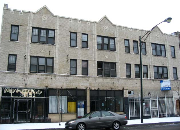 2539-2541 E 75th St in Chicago, IL - Building Photo