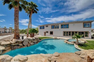 10550 Patrington Ct in Las Vegas, NV - Building Photo - Building Photo