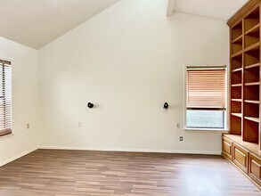 9417 Aqua Dr in Boerne, TX - Building Photo - Building Photo