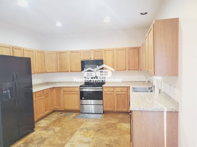 7711 Parkside Dr in Lithia Springs, GA - Building Photo - Building Photo