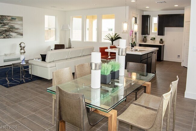 4293 Paragon Highlands Ave in Las Vegas, NV - Building Photo - Building Photo