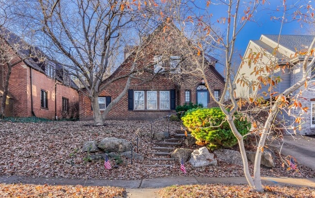 525 Donne Ave in University City, MO - Building Photo - Building Photo