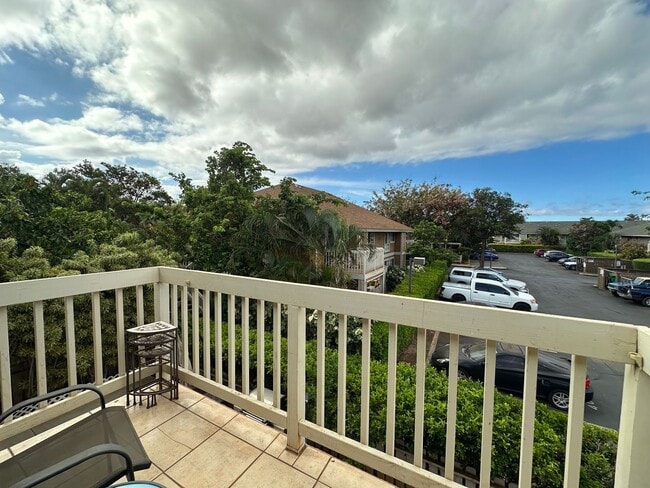 property at 140 Uwapo Rd