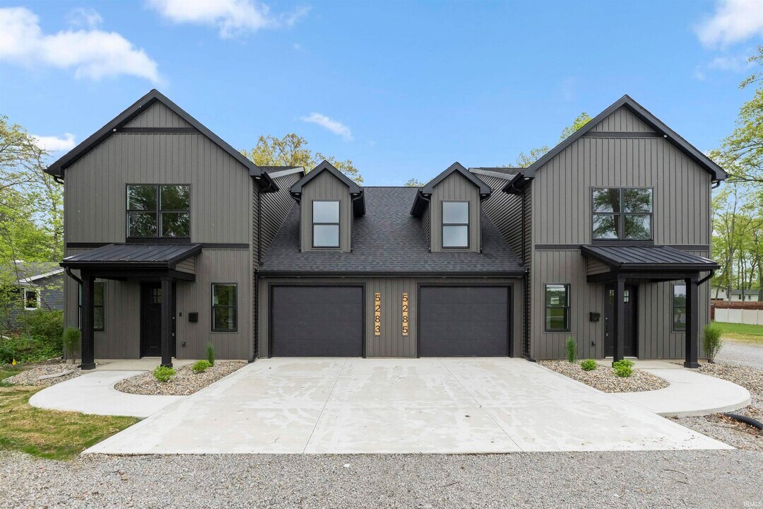 5283 St Joe Rd in Fort Wayne, IN - Building Photo
