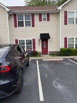 614 N Center St in Johnson City, TN - Building Photo