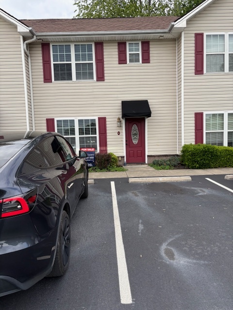 614 N Center St in Johnson City, TN - Building Photo