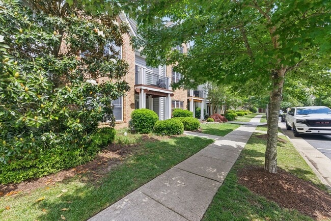 985 Hollymeade Cir in Newport News, VA - Building Photo - Building Photo