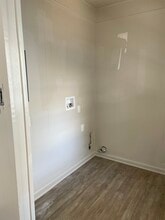 739 Avenue A, Unit 737 in Westwego, LA - Foto de edificio - Building Photo