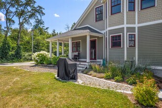 133 Waukewan St in Meredith, NH - Building Photo - Building Photo