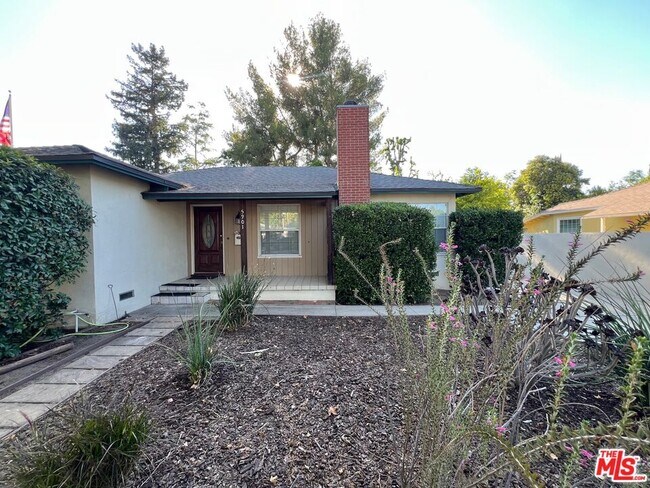 5901 Vanalden Ave in Los Angeles, CA - Building Photo - Building Photo