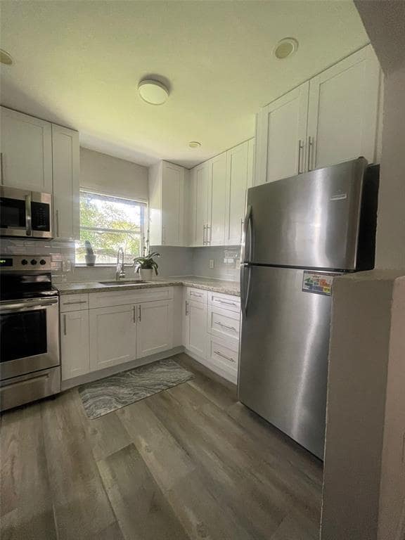 2111 Adams St in Hollywood, FL - Building Photo - Building Photo