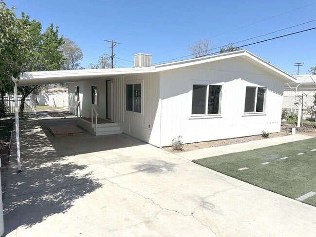 property at 32935 Wildomar Rd