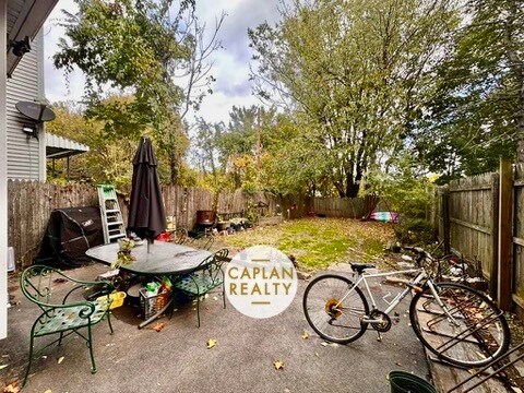 535 East St, Unit 1 in New Haven, CT - Building Photo - Building Photo