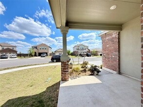 305 Milliner Lp in Hutto, TX - Building Photo - Building Photo
