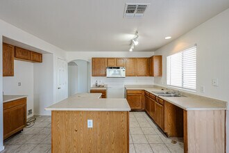 11498 W Shaw Butte Dr in El Mirage, AZ - Building Photo - Building Photo