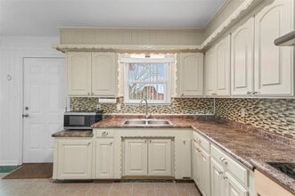 411 Co Rd 3609 in Edgewood, TX - Building Photo - Building Photo