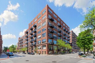 1500 W Monroe St, Unit 124 in Chicago, IL - Building Photo
