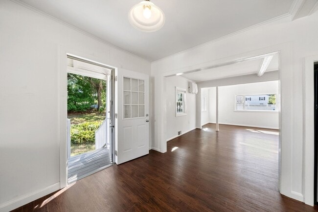 42 Pinehurst Ave in Billerica, MA - Building Photo - Building Photo