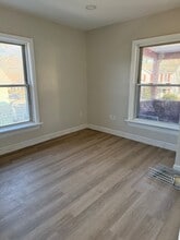 1035 Hepburn St, Unit 2 in Williamsport, PA - Building Photo - Building Photo