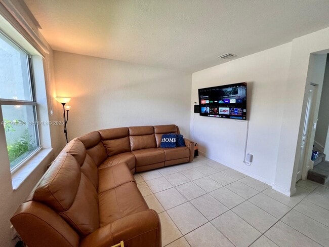 1513 SE 26th Ter in Homestead, FL - Building Photo - Building Photo