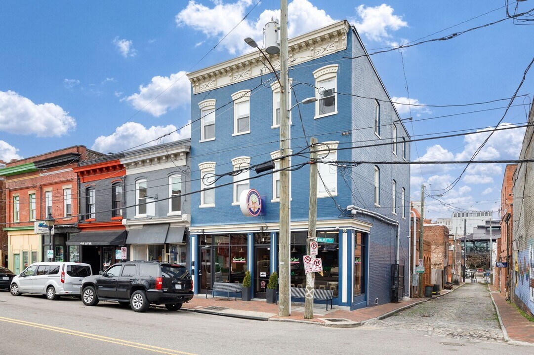 6 N 18th St in Richmond, VA - Building Photo