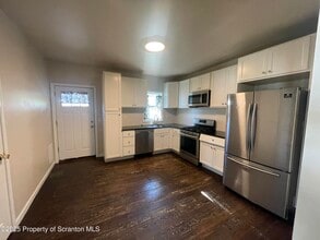 127 W Line St in Olyphant, PA - Building Photo - Building Photo