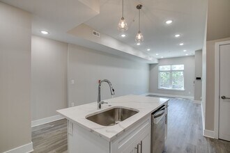 2017 N College Ave in Philadelphia, PA - Building Photo - Building Photo