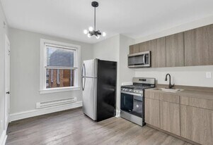 6702 Oakley St in Philadelphia, PA - Building Photo