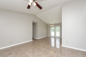 208 Red Maple Dr in Kissimmee, FL - Building Photo - Building Photo