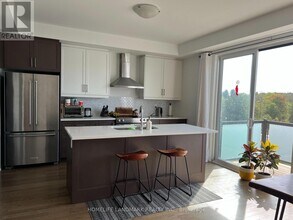 314 Laplante St in Newmarket, ON - Building Photo - Building Photo