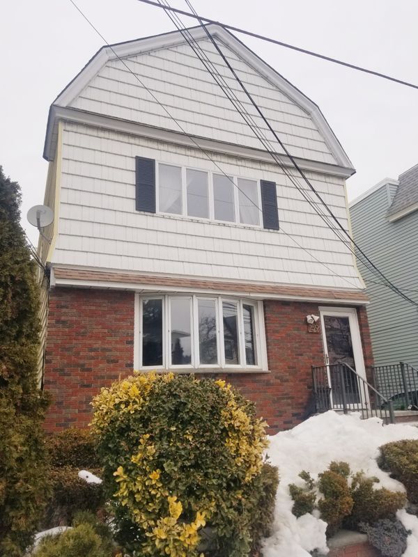 159 W 10th St in Bayonne, NJ - Foto de edificio - Building Photo