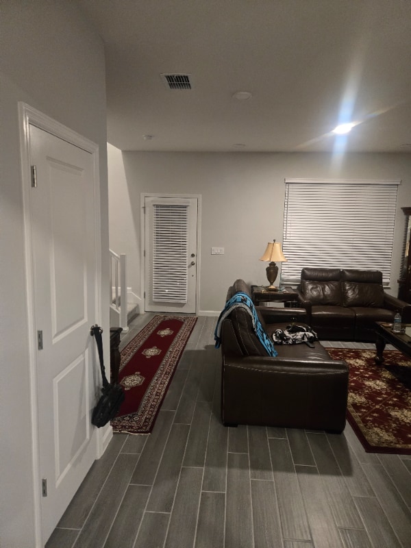 property at 1391 Mount Royal Dr