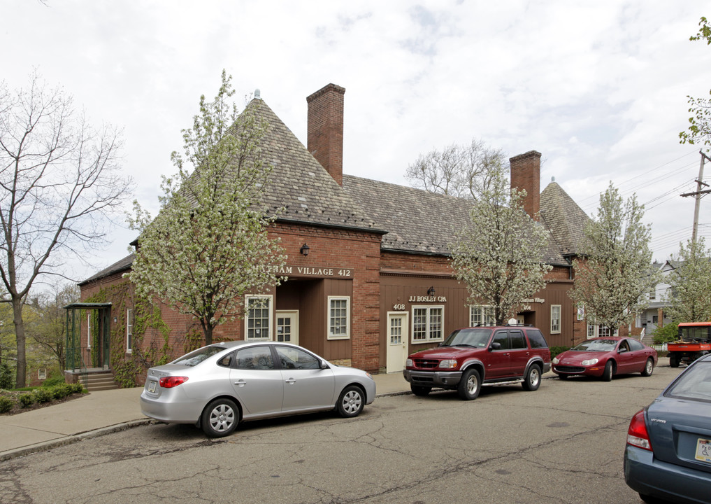 Chatham Village in Pittsburgh, PA - Building Photo