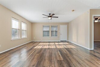 152 Cliff Height Cir in Dallas, TX - Building Photo - Building Photo