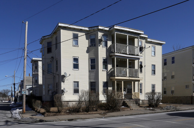 430 Warren Ave in Brockton, MA - Foto de edificio - Building Photo