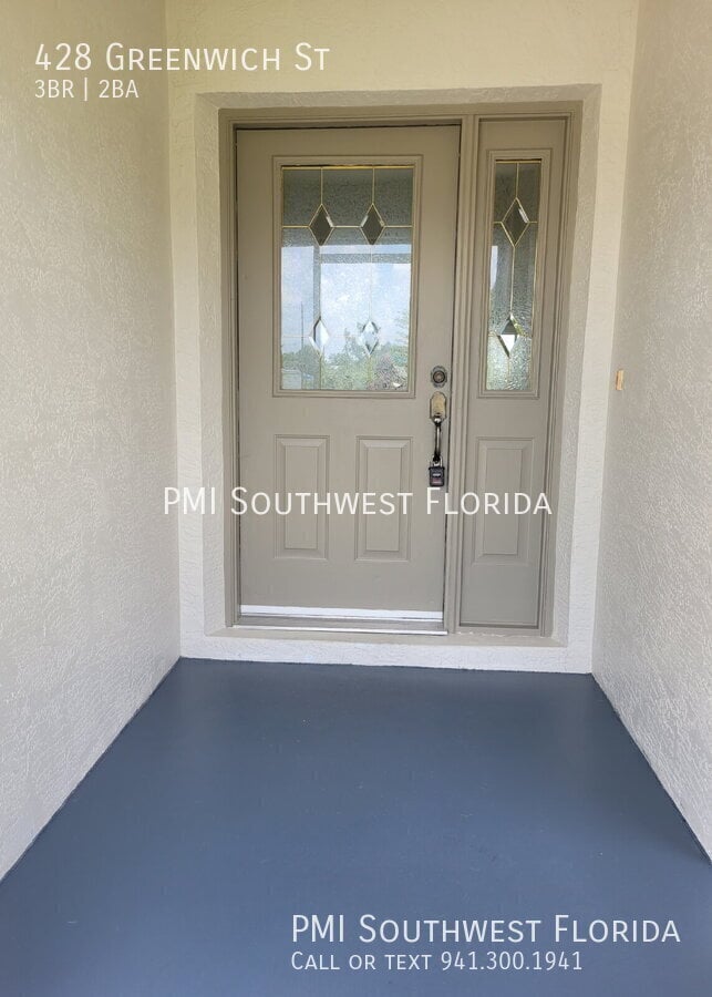 428 Greenwich Ave NW in Port Charlotte, FL - Building Photo - Building Photo