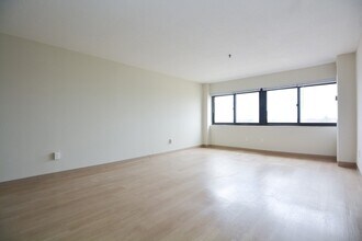 95 Audubon Rd, Unit 1216 in Wakefield, MA - Foto de edificio - Building Photo