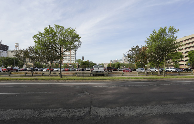 Rampton Apartments in Minneapolis, MN - Building Photo - Building Photo