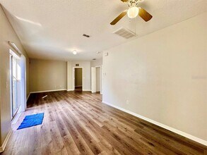 2420 E Ida St in Tampa, FL - Building Photo - Building Photo