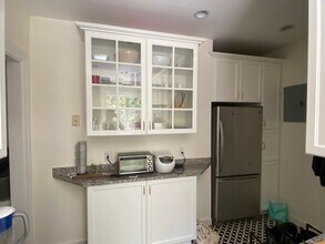 21 Chauncy St, Unit 3 in Cambridge, MA - Building Photo - Building Photo