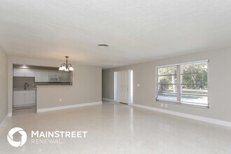 2175 Gentian Rd in Venice, FL - Foto de edificio - Building Photo