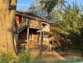 1227 Gladstone Ave in Windsor, ON - Building Photo - Building Photo