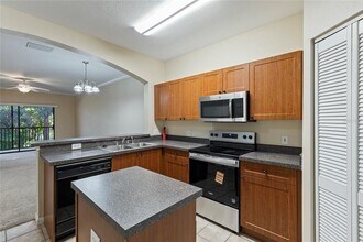 2250 Portofino Pl in Palm Harbor, FL - Building Photo - Building Photo