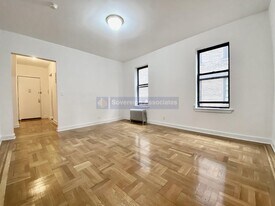 590 Fort Washington Ave in New York, NY - Building Photo