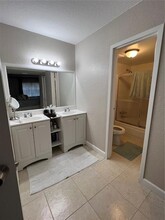 4334 NW 9th Ave, Unit 81D in Pompano Beach, FL - Building Photo - Building Photo