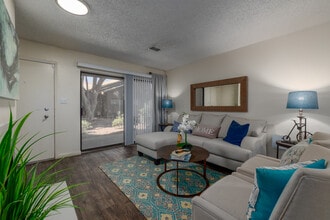 Waterford Place in Mesa, AZ - Foto de edificio - Interior Photo