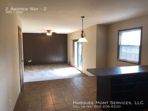 2 Andrew Way in Madison, WI - Building Photo - Building Photo