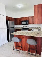 364 NE 25th Pl in Homestead, FL - Building Photo - Building Photo