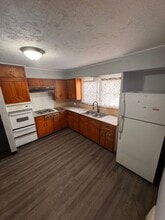 1827 Frances Ave in Elkhart, IN - Building Photo - Building Photo