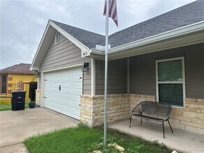 1413 E St Francis Ave in Alton, TX - Building Photo - Building Photo